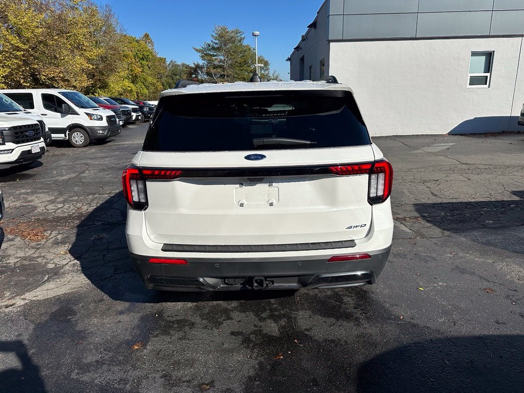 2026 Ford Explorer ST-Line M/Roof