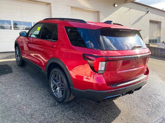 2026 Ford Explorer ST-Line 4WD