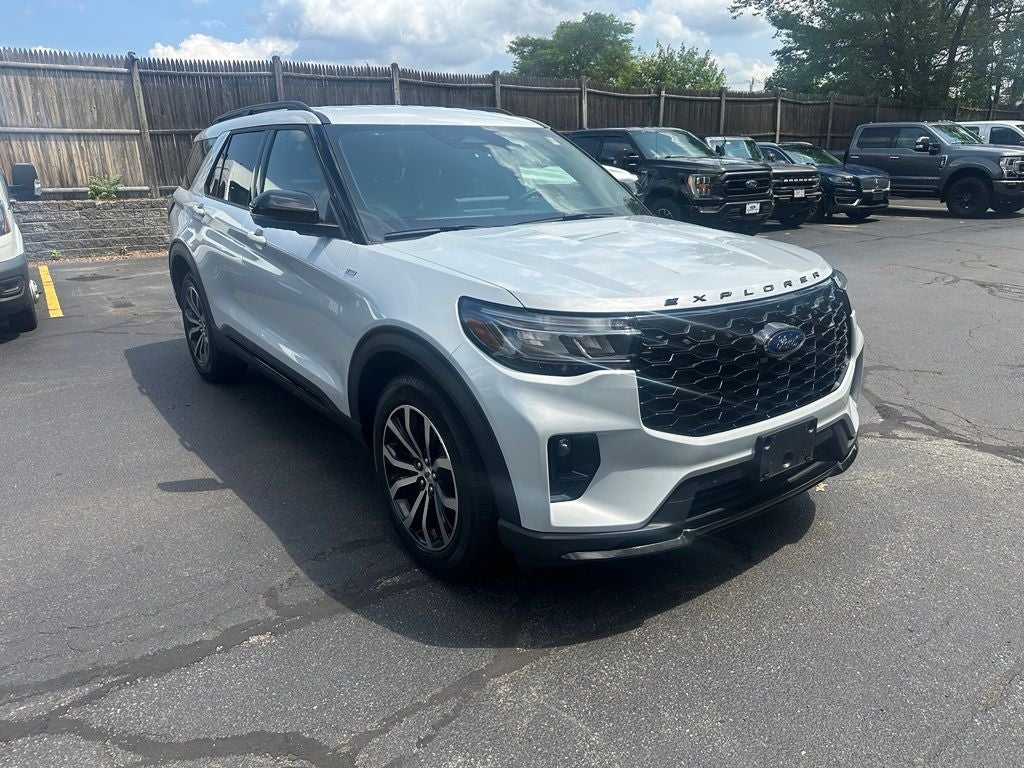 2026 Ford Explorer ST-Line Certified P/O