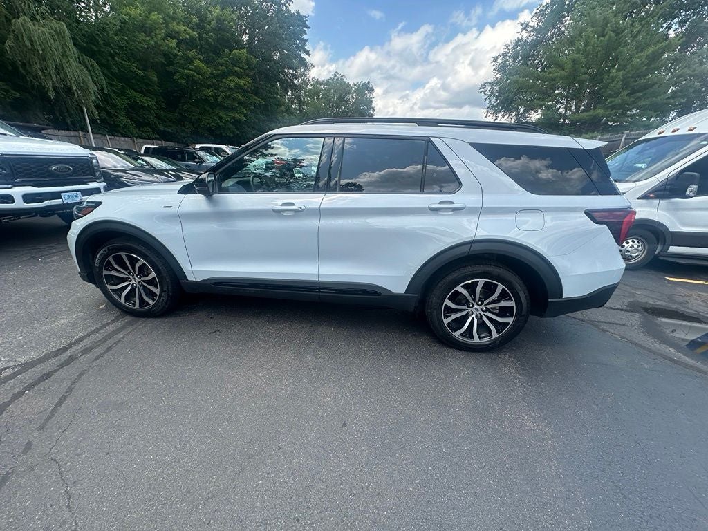 2026 Ford Explorer ST-Line Certified P/O