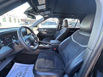 2025 Ford Explorer ST 4WD