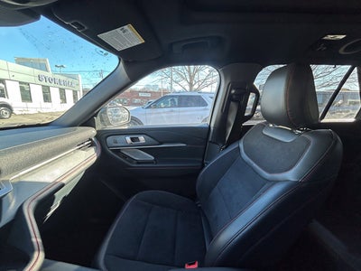 2025 Ford Explorer ST 4WD