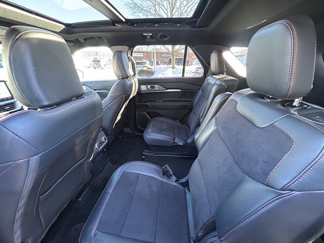 2025 Ford Explorer ST 4WD