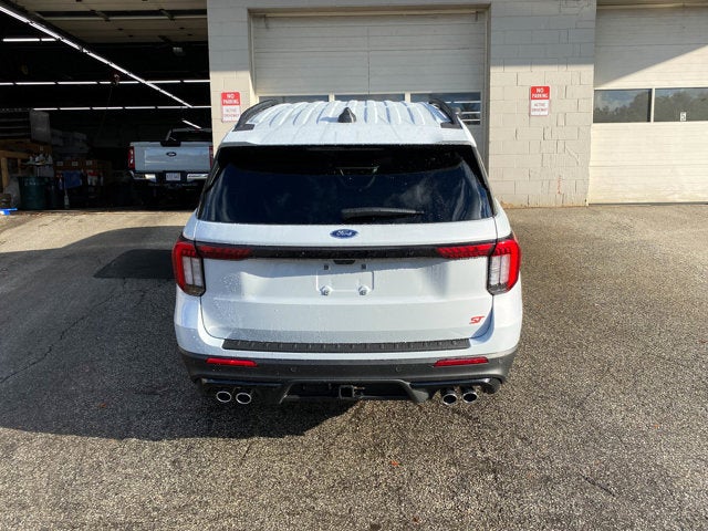 2026 Ford Explorer ST 4WD