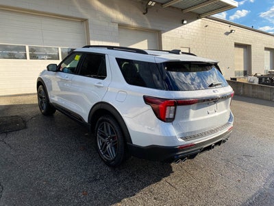 2026 Ford Explorer ST 4WD