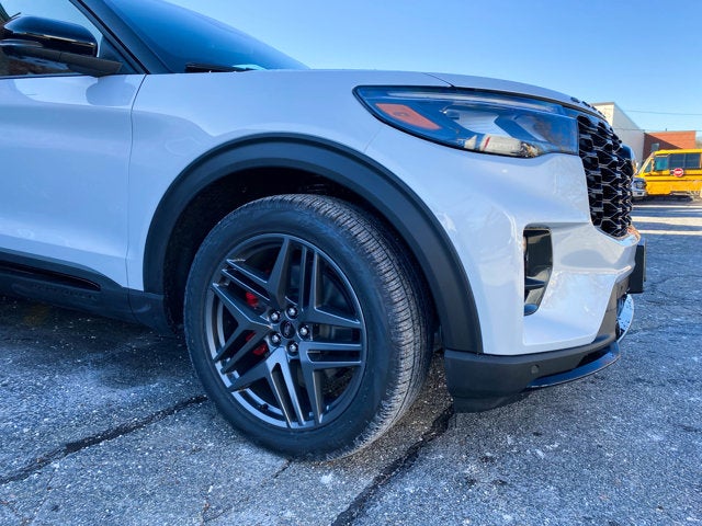 2026 Ford Explorer ST 4WD