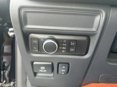 2025 Ford F-150 Lightning Platinum Super Crew 4x4 DEALER DEMO
