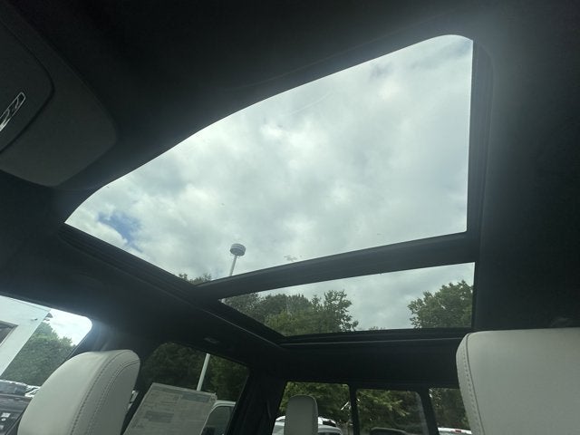 2025 Ford F-150 Lightning Platinum Super Crew 4x4 DEALER DEMO