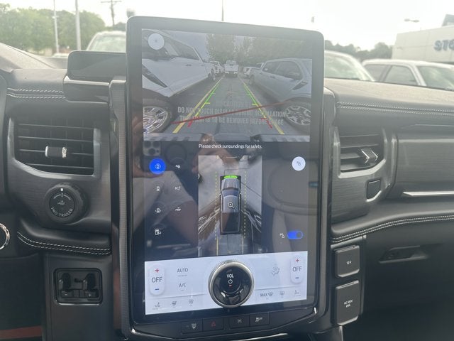 2025 Ford F-150 Lightning Platinum Super Crew 4x4 DEALER DEMO