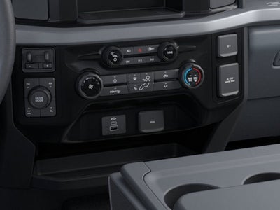 2025 Ford Super Duty F-250 XLT Crew Cab 4x4