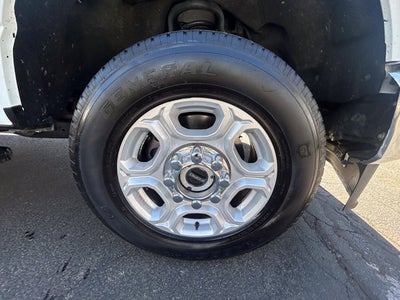 2025 Ford Super Duty F-250 XLT Crew Cab 4x4 Diesel