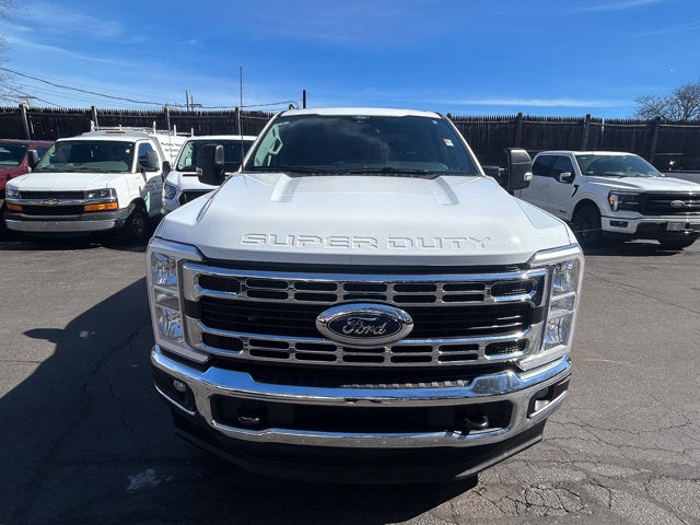 2025 Ford Super Duty F-250 XLT Crew Cab 4x4 Diesel
