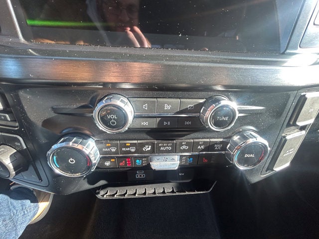 2024 Ford Super Duty F-250 Lariat Crew Cab 4x4