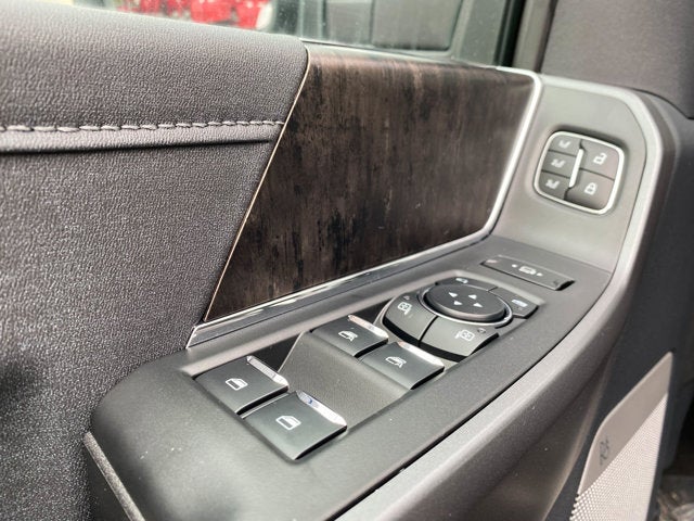 2026 Ford Super Duty F-350 Lariat Crew Cab 4x4