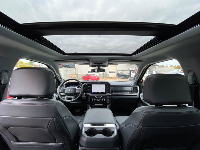 2026 Ford Super Duty F-350 Lariat Crew Cab 4x4