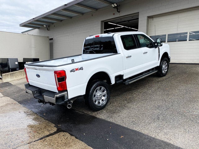 2026 Ford Super Duty F-350 Lariat Crew Cab 4x4