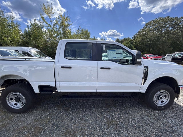 2026 Ford Super Duty F-350 XL Crew Cab 4x4