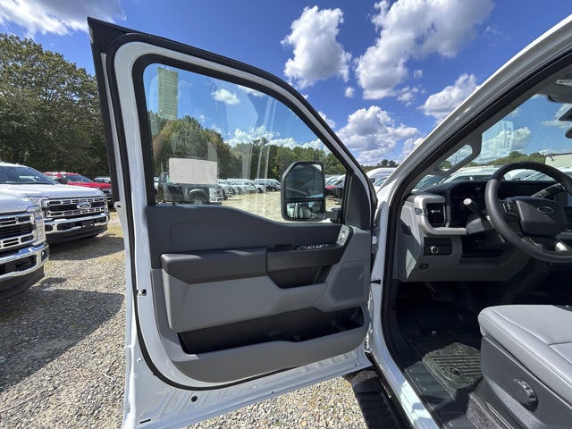 2026 Ford Super Duty F-350 XL Crew Cab 4x4