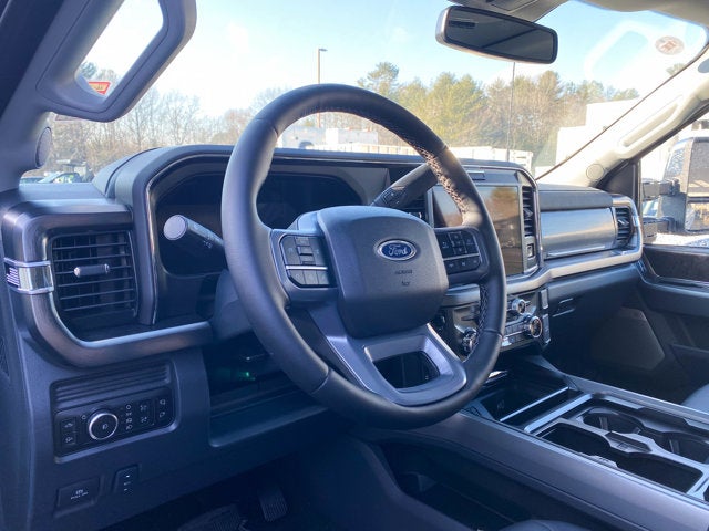 2026 Ford Super Duty F-350 Lariat Crew Cab 4x4