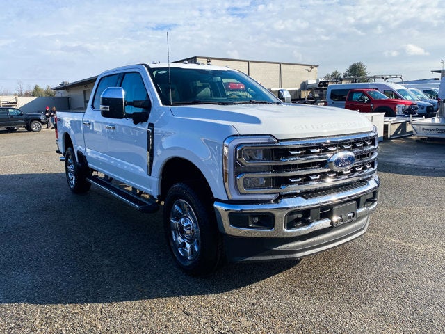 2026 Ford Super Duty F-350 Lariat Crew Cab 4x4