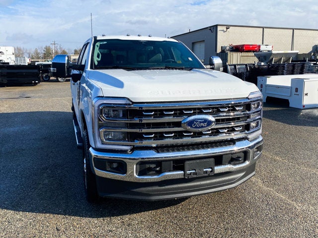 2026 Ford Super Duty F-350 Lariat Crew Cab 4x4