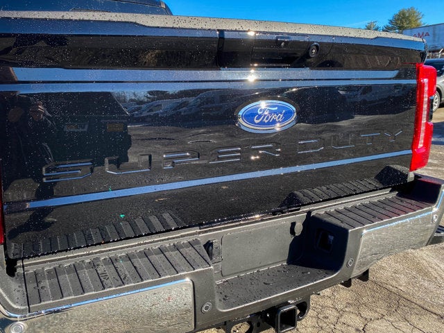 2026 Ford Super Duty F-350 Lariat Crew Cab 4x4