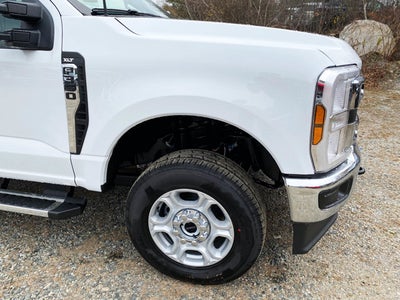 2026 Ford Super Duty F-350 XLT Crew Cab 4x4