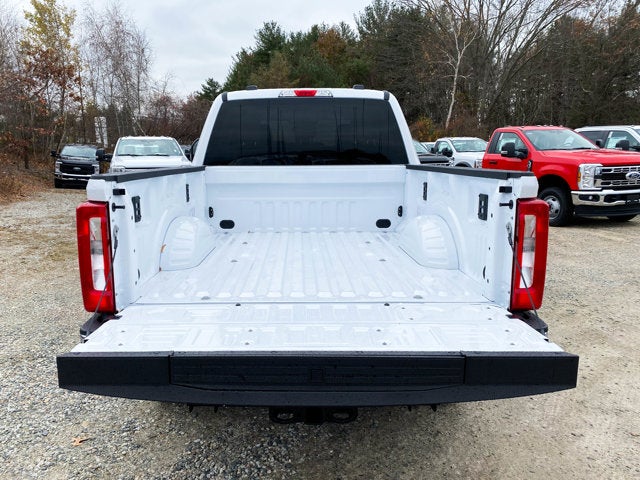 2026 Ford Super Duty F-350 XLT Crew Cab 4x4
