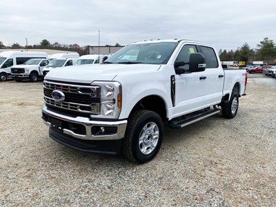 2026 Ford Super Duty F-350 XLT Crew Cab 4x4