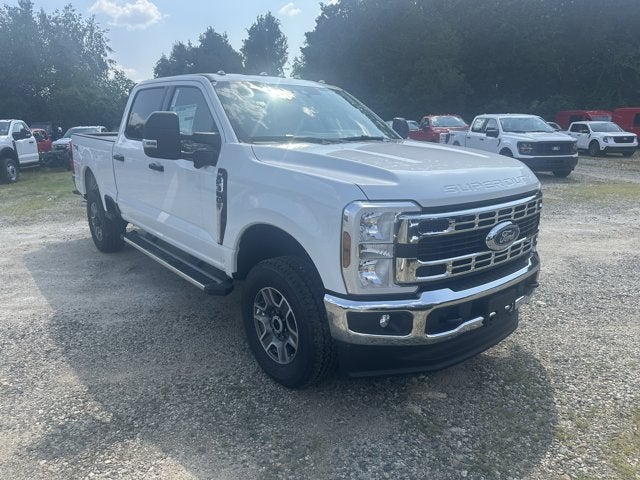 2025 Ford Super Duty F-350 XLT Crew Cab 4x4