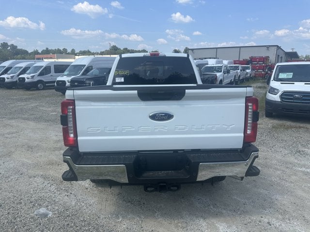 2025 Ford Super Duty F-350 XLT Crew Cab 4x4
