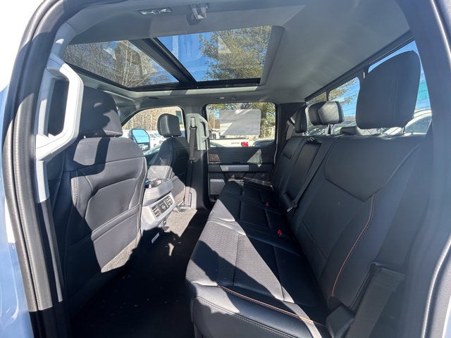 2026 Ford Super Duty F-350 Lariat Crew Cab 4x4