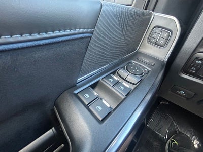 2025 Ford F-450 Platinum Crew Cab 4x4 DRW