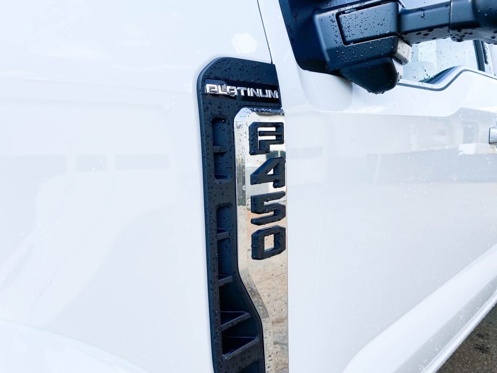 2026 Ford F-450 Platinum Crew Cab 4x4 DRW
