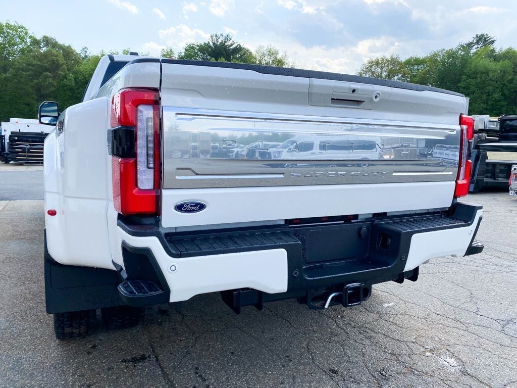 2026 Ford F-450 Platinum Crew Cab 4x4 DRW
