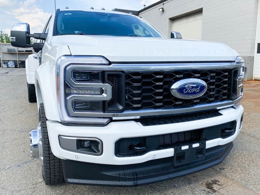 2026 Ford F-450 Platinum Crew Cab 4x4 DRW
