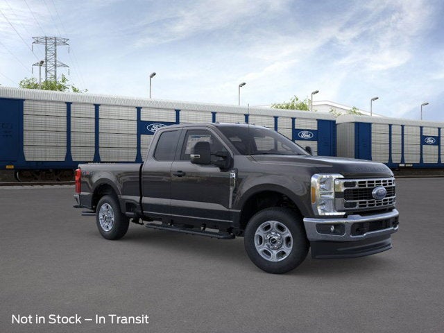 2026 Ford Super Duty F-350 XLT Super Cab 4x4