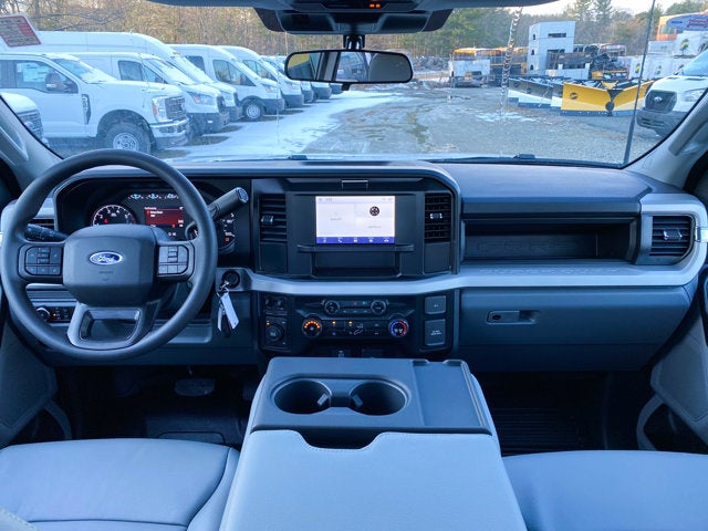 2026 Ford Super Duty F-350 XL Super Cab 4x4