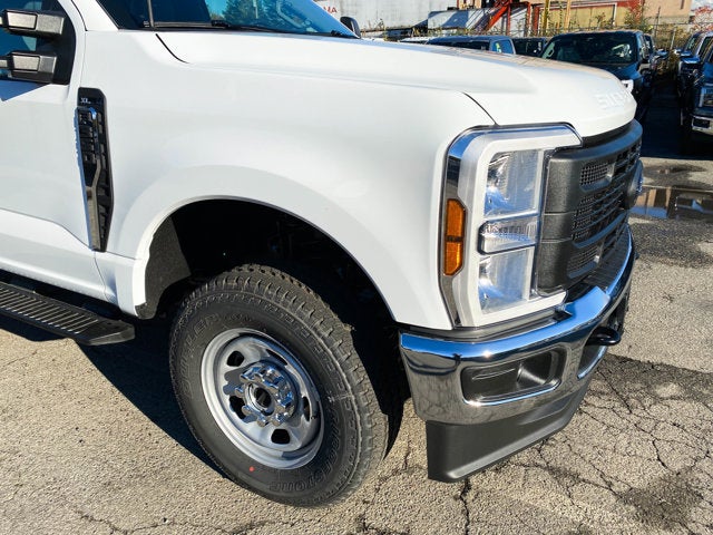 2026 Ford Super Duty F-350 XL Super Cab 4x4