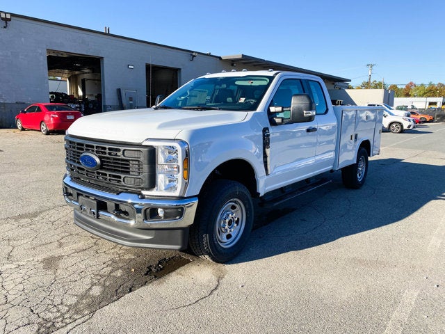 2026 Ford Super Duty F-350 XL Super Cab 4x4