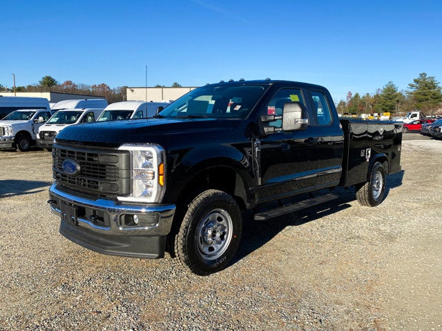 2026 Ford Super Duty F-350 XL Super Cab 4x4