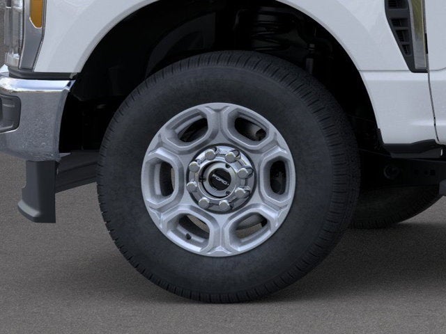 2026 Ford Super Duty F-350 XLT Super Cab 4x4