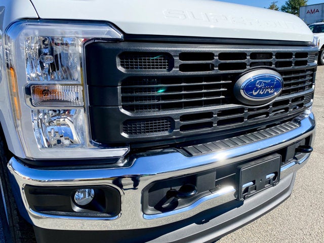 2026 Ford Super Duty F-350 XL Super Cab 4x4