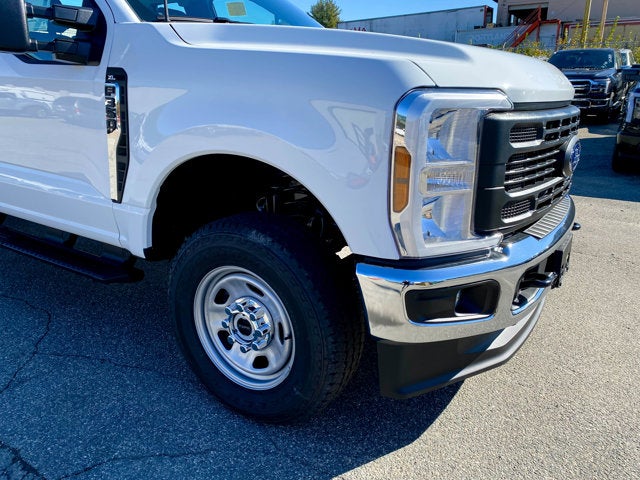 2026 Ford Super Duty F-350 XL Super Cab 4x4