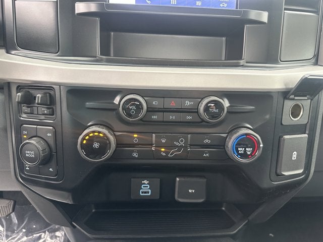 2026 Ford Super Duty F-350 STX Super Cab 4x4