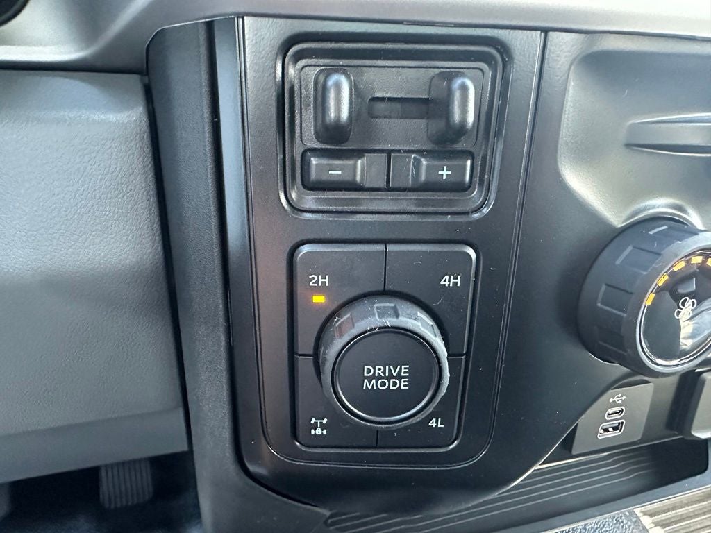 2027 Ford F-350 XLT