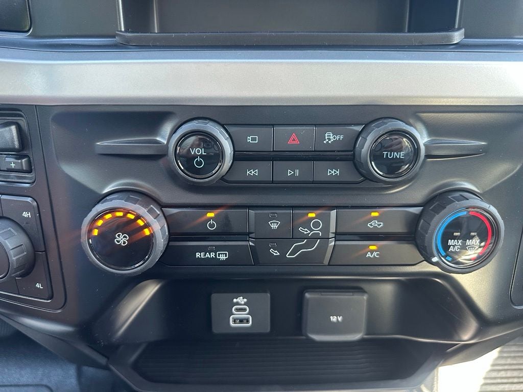 2027 Ford F-350 XLT