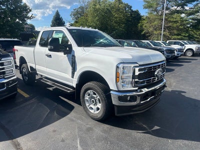 2027 Ford F-350 XLT