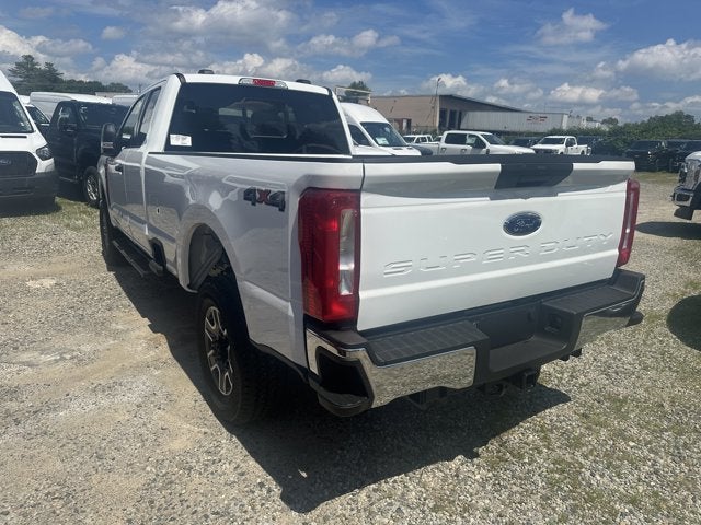 2025 Ford Super Duty F-350 XLT Super Cab 4x4