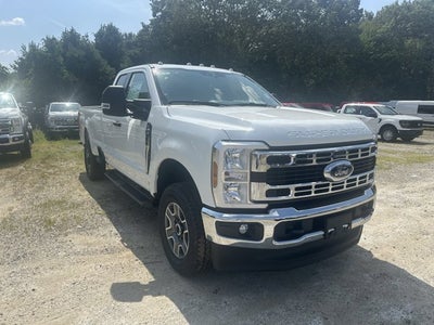 2025 Ford Super Duty F-350 XLT Super Cab 4x4